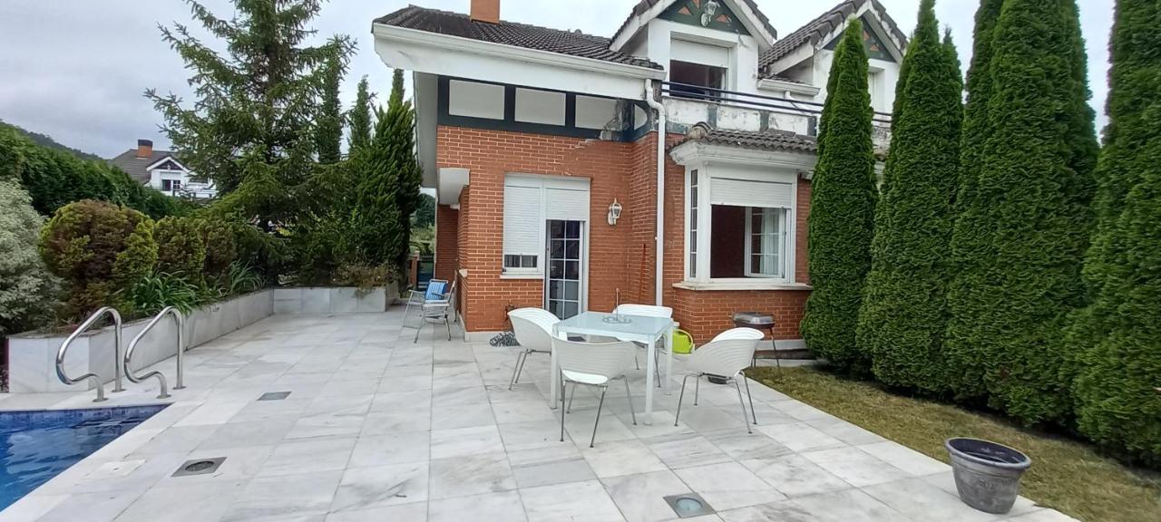 Chalet Con Piscina, Sauna Y Jacuzzi Cerca Del Mar A Media Hora De Bilbao Y Santander El Puente  Luaran gambar