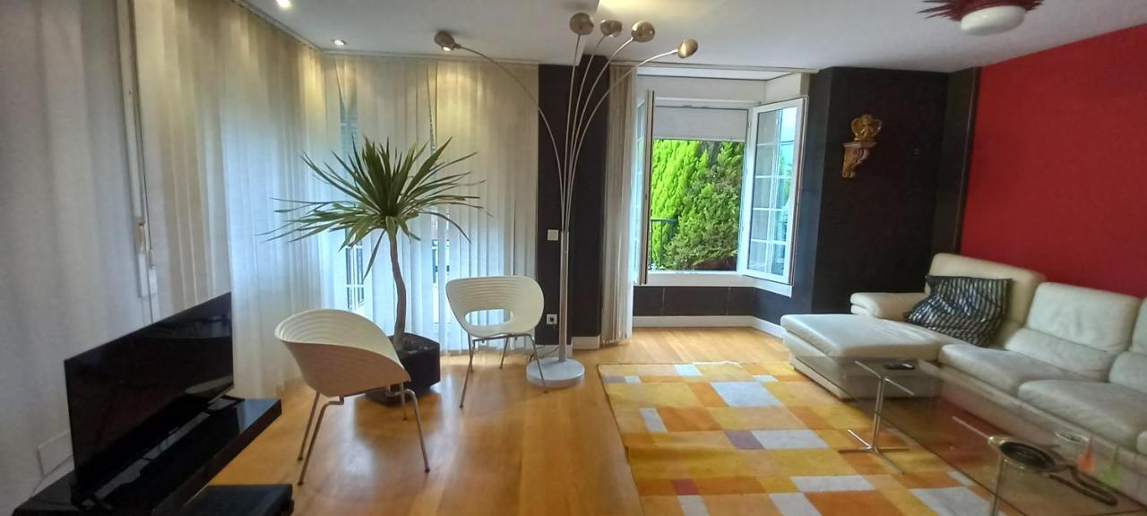 Chalet Con Piscina, Sauna Y Jacuzzi Cerca Del Mar A Media Hora De Bilbao Y Santander El Puente  Luaran gambar